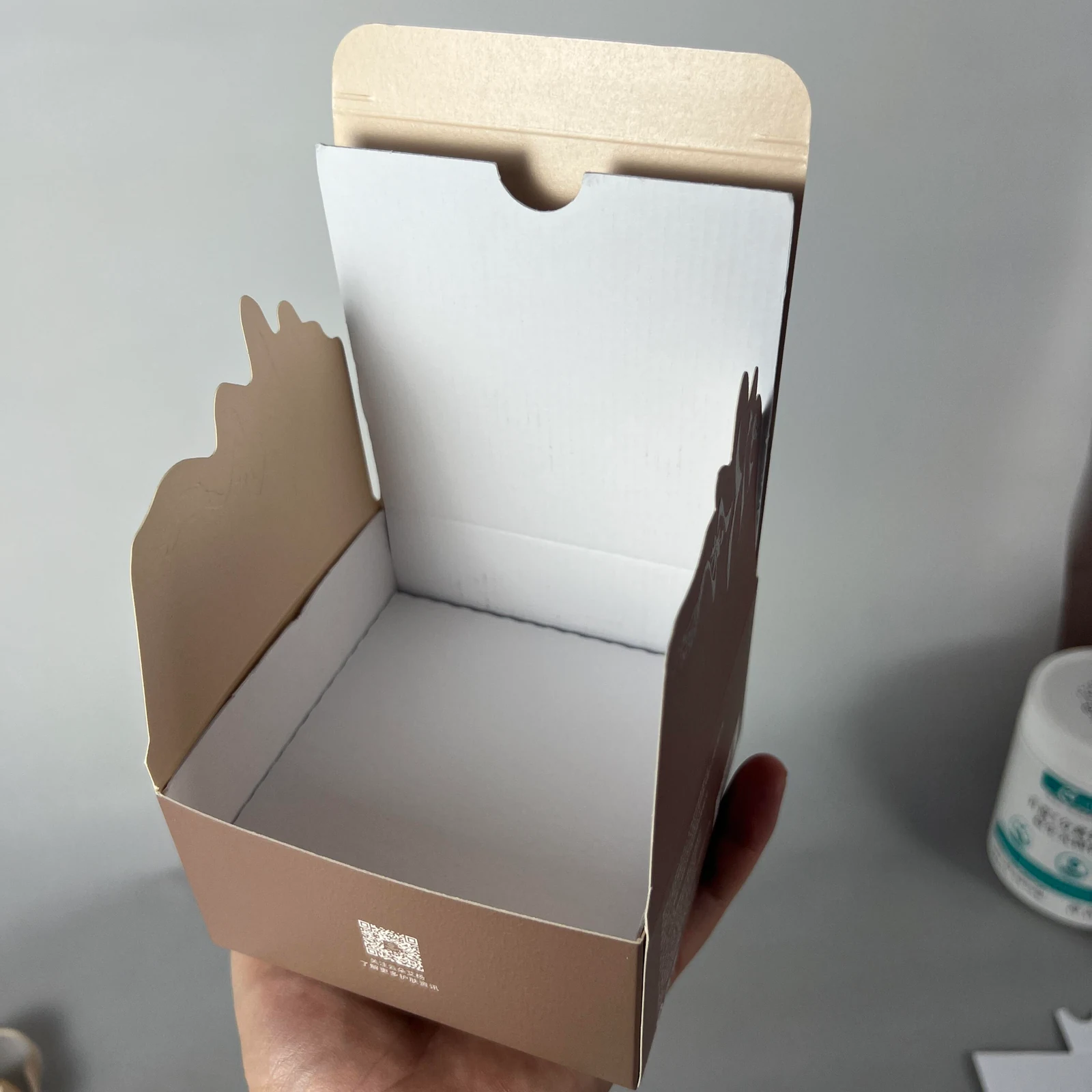 F-flute corrugated insert photo
