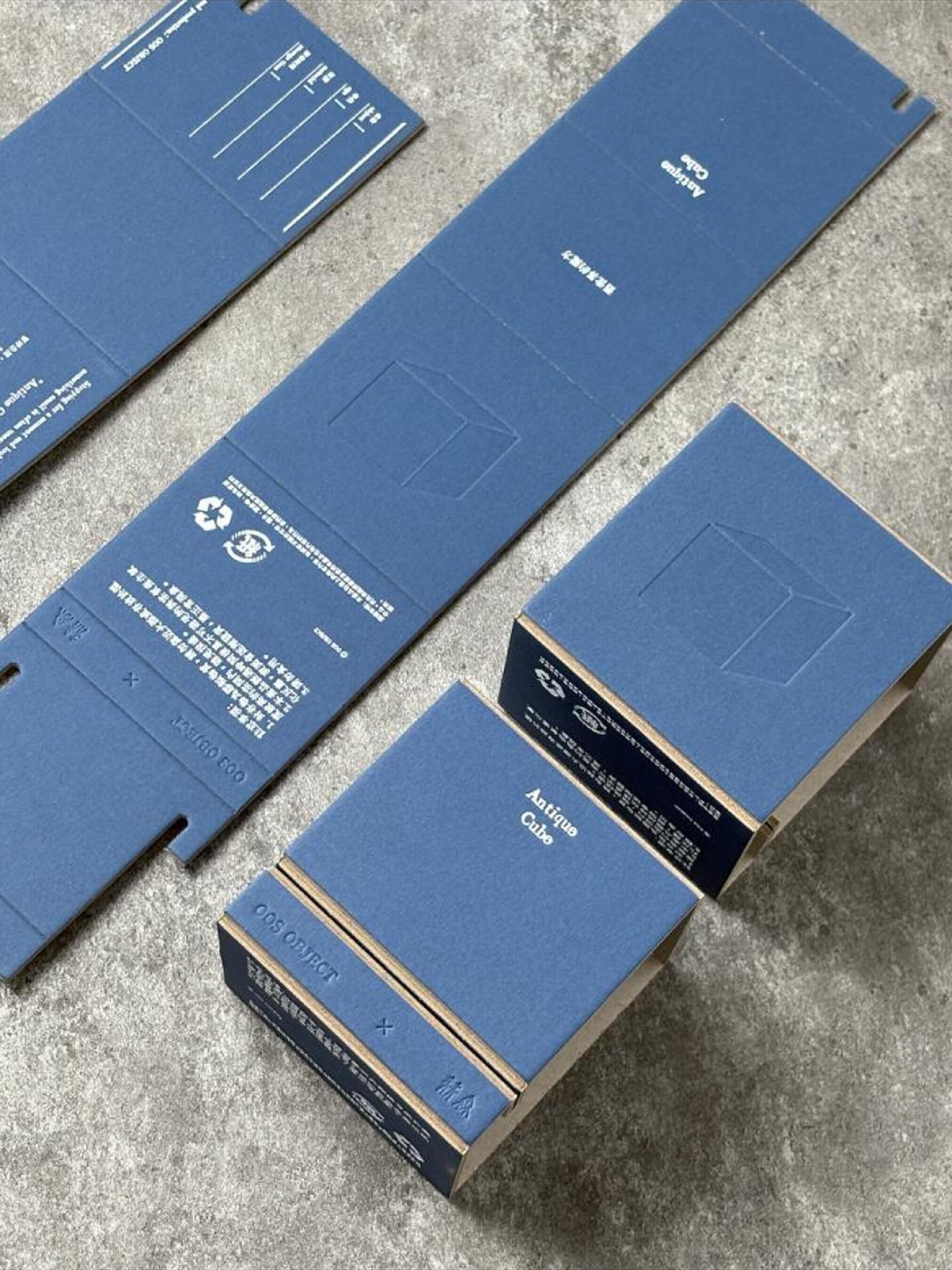 Two-piece grayboard folding box reference