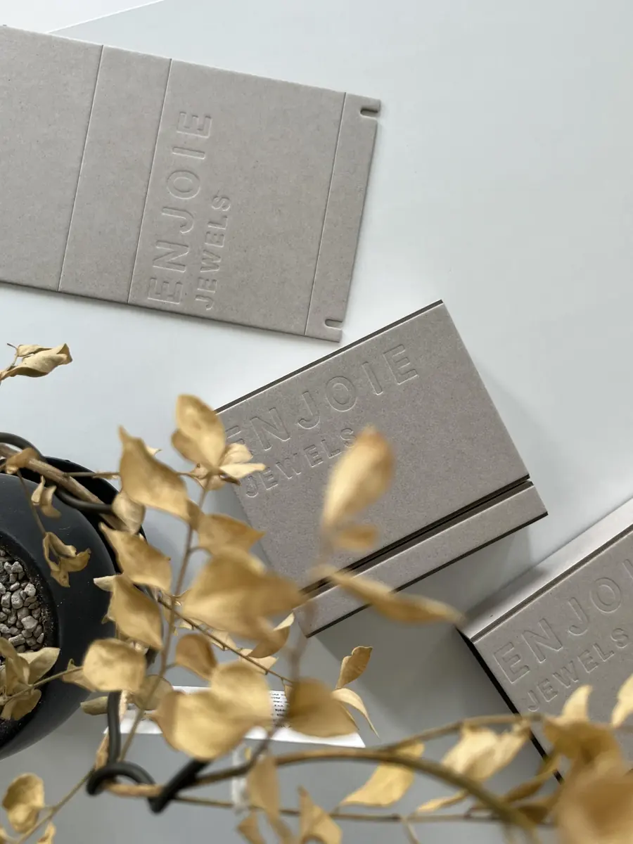 Two-piece grayboard folding box reference
