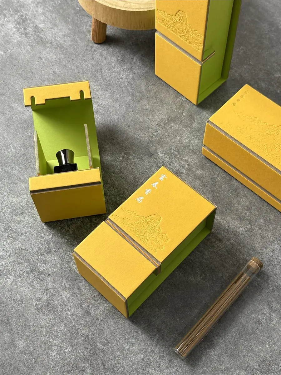 Two-piece grayboard folding box reference