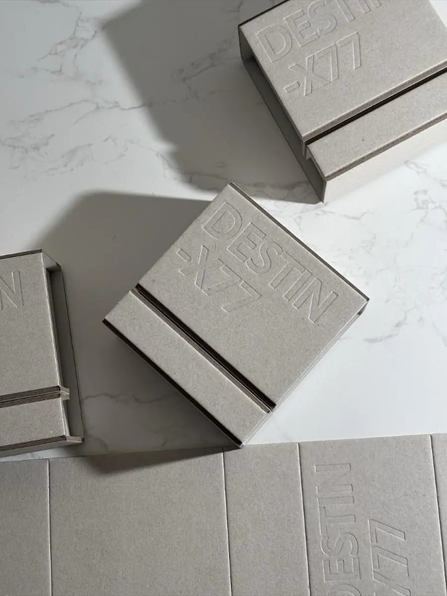 Two-piece grayboard folding box reference