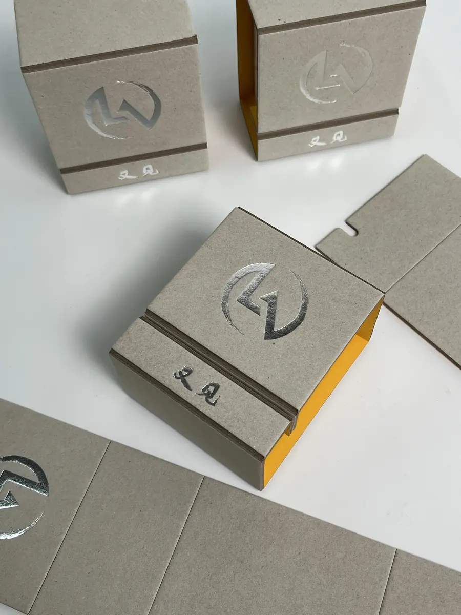 Two-piece grayboard folding box reference