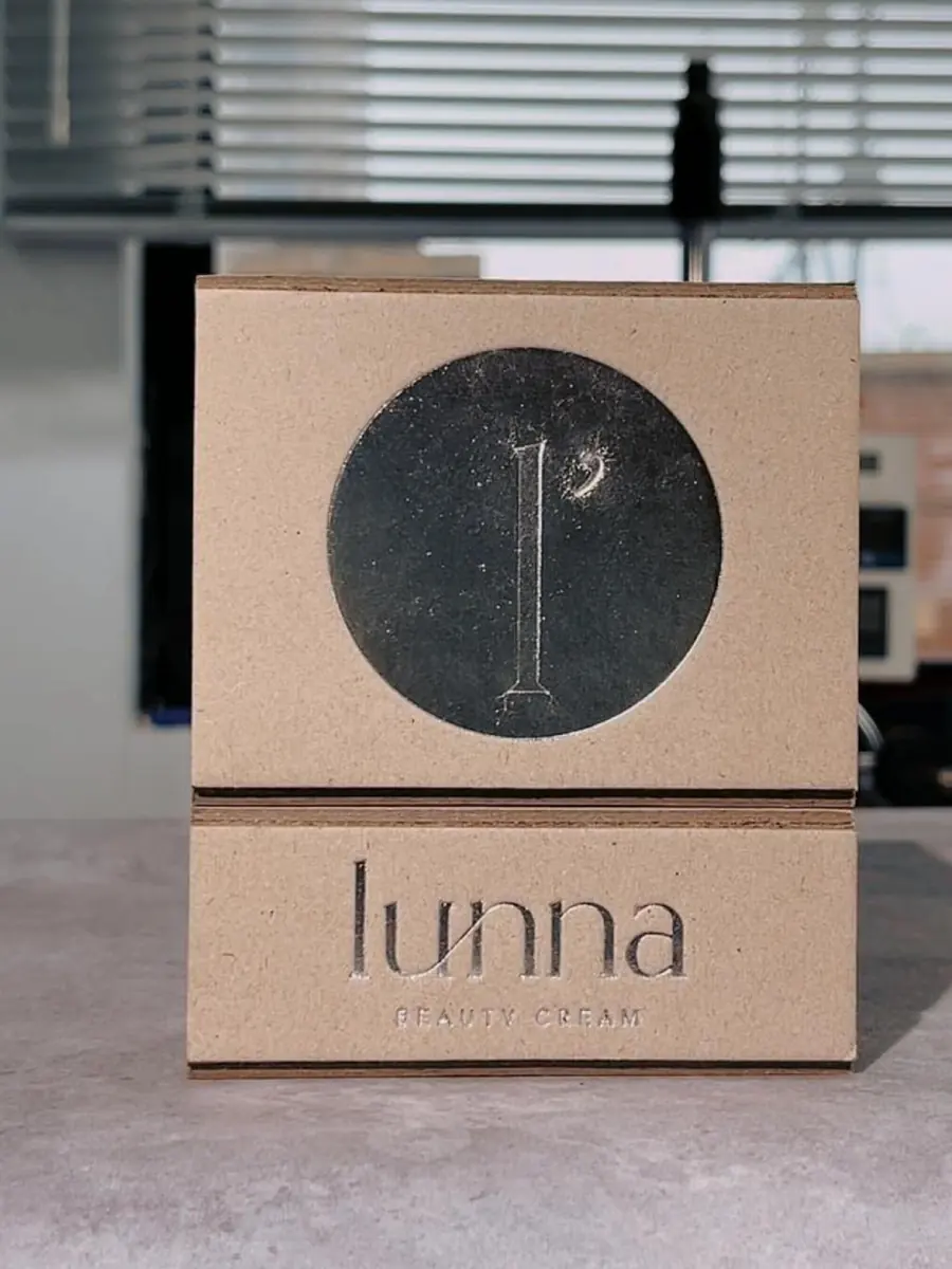 Two-piece grayboard folding box reference