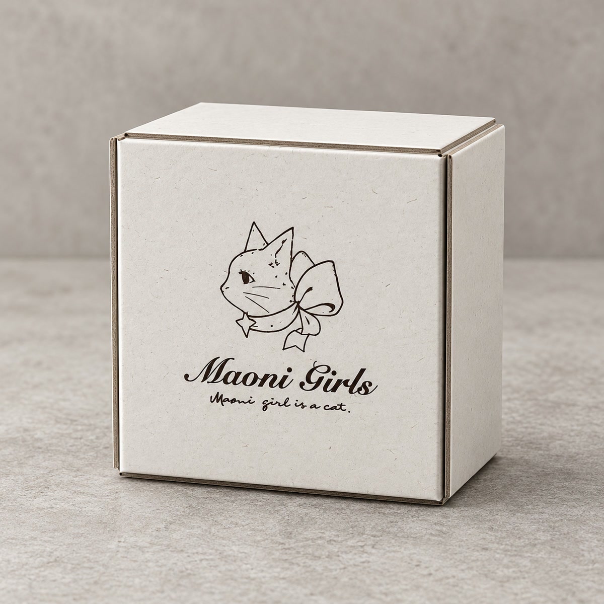 Ivory Tab-Lock Folding Gift Box: open ivory tab-lock box showing the empty inner base